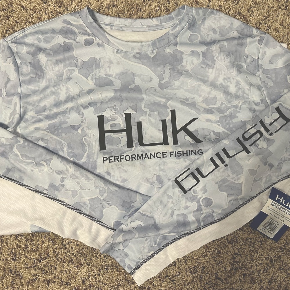 HUK men’s performance fishing shirt NWT Size XL